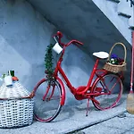 Maison Younesco - Indipendente Exclusive *