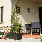 Maison Younesco - Indipendente Exclusive *