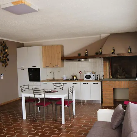 Maison Younesco - Indipendente Exclusive