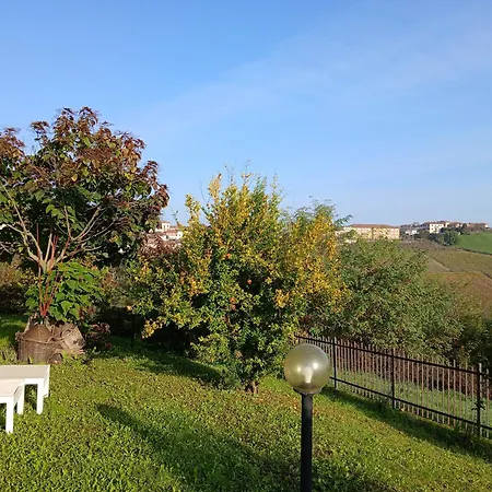 Maison Younesco - Indipendente Exclusive * Castagnole delle Lanze