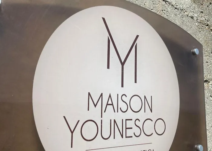 Maison Younesco - Indipendente Exclusive *
