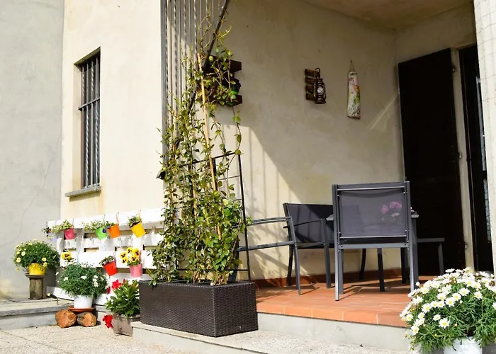 Maison Younesco - Indipendente Exclusive *