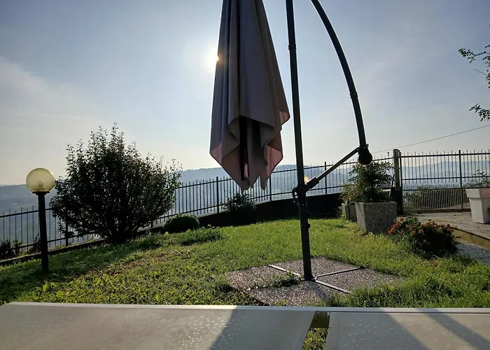 Maison Younesco - Indipendente Exclusive Castagnole delle Lanze